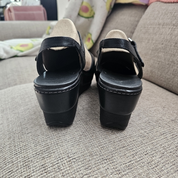 Dansko Sandals - Picture 5 of 7